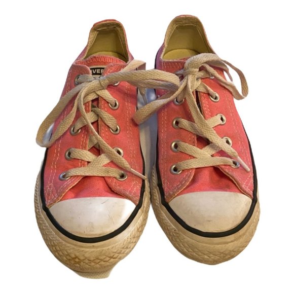 Converse Other - Converse chuck taylor pink low tops Sz 12 Girls